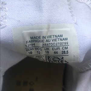 Converse size 12 men’s or women’s 10 used great